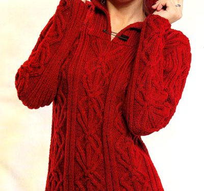 Magnifico maglione rosso invernale lavorato ai ferri